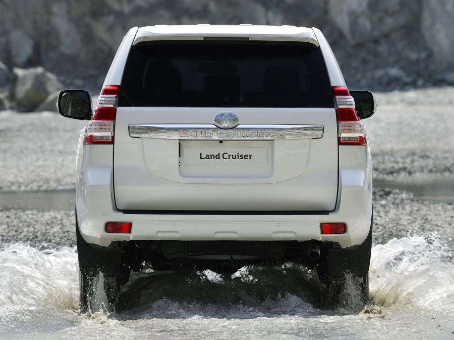  Toyota Land Cruiser Prado 2013 года  (фото 2 из 103)